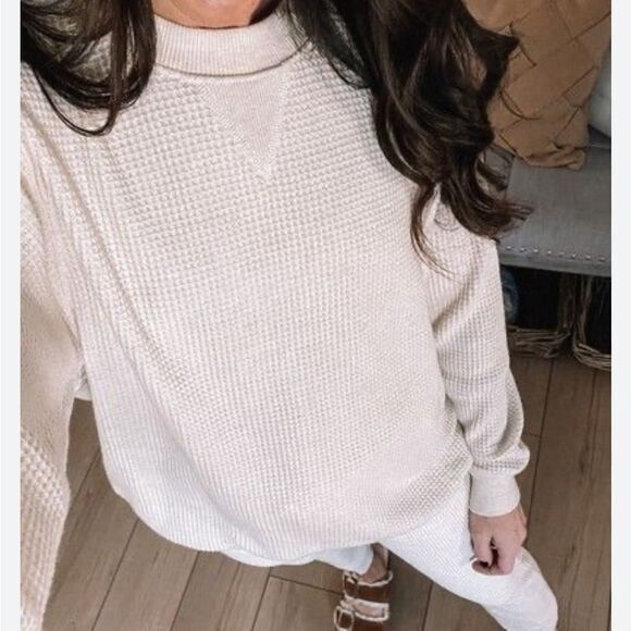 Aerie cream waffle knit sweater size medium - Picture 1 of 5